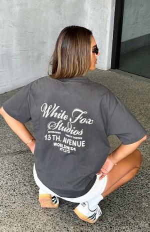 White Fox Boutique 13th Avenue Oversized T-shirt Grey / White | USA-93601ZLXI