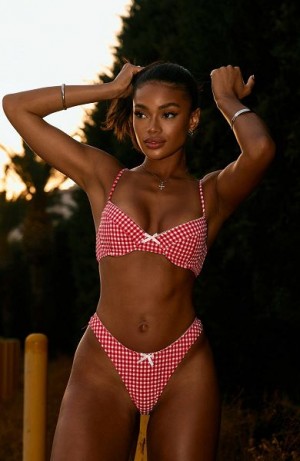 White Fox Boutique Beachside Bikini Tops Red | USA-91460VFOU