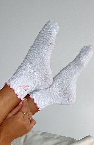 White Fox Boutique Me Time Socks White / Pink | USA-28501WFBX