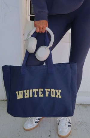 White Fox Boutique Stepping Out Tote Bags Navy | USA-97834KGOU