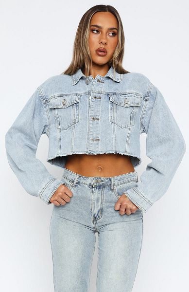 White Fox Boutique Lightspeed Cropped Denim Jackets Light Blue Wash | USA-62953OBIX