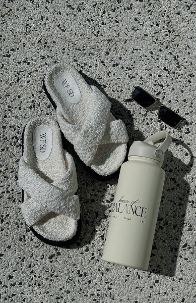 White Fox Boutique Logan Slides White | USA-07643PZJY