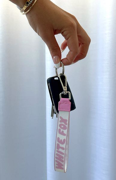 White Fox Boutique Next Level Strap Keychains Pink | USA-23587DFQR